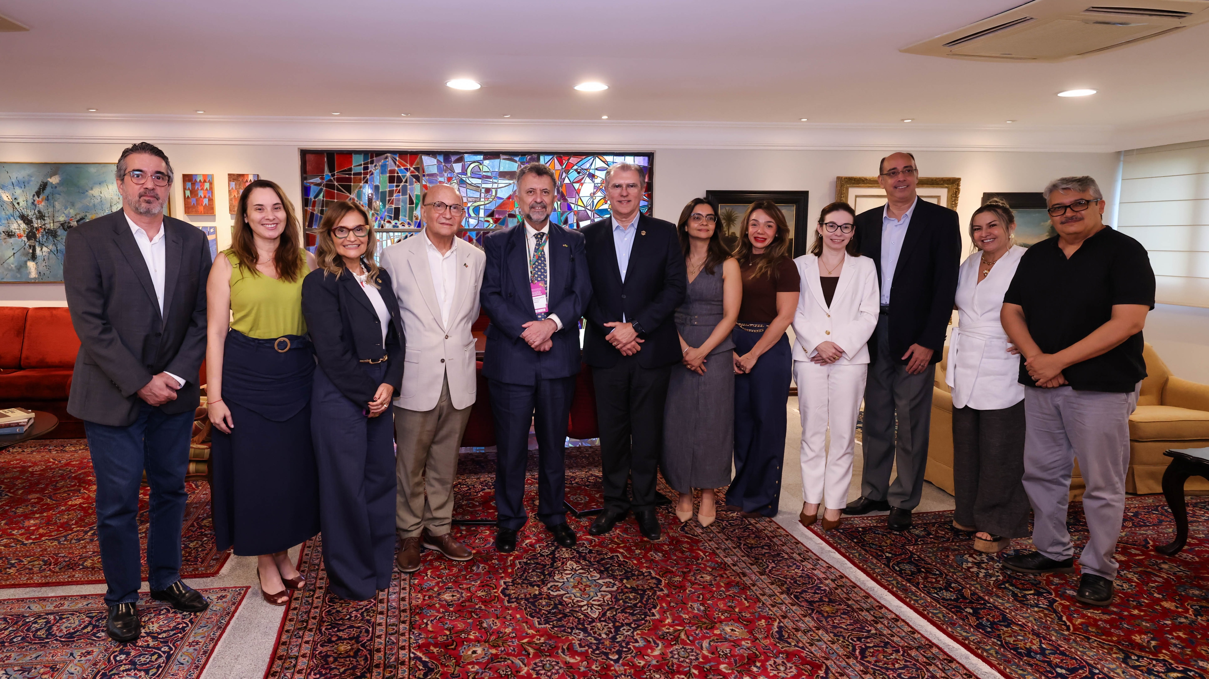 O embaixador do México durante visita à reitoria da Universidade de Fortaleza. Foto: Ares Soares