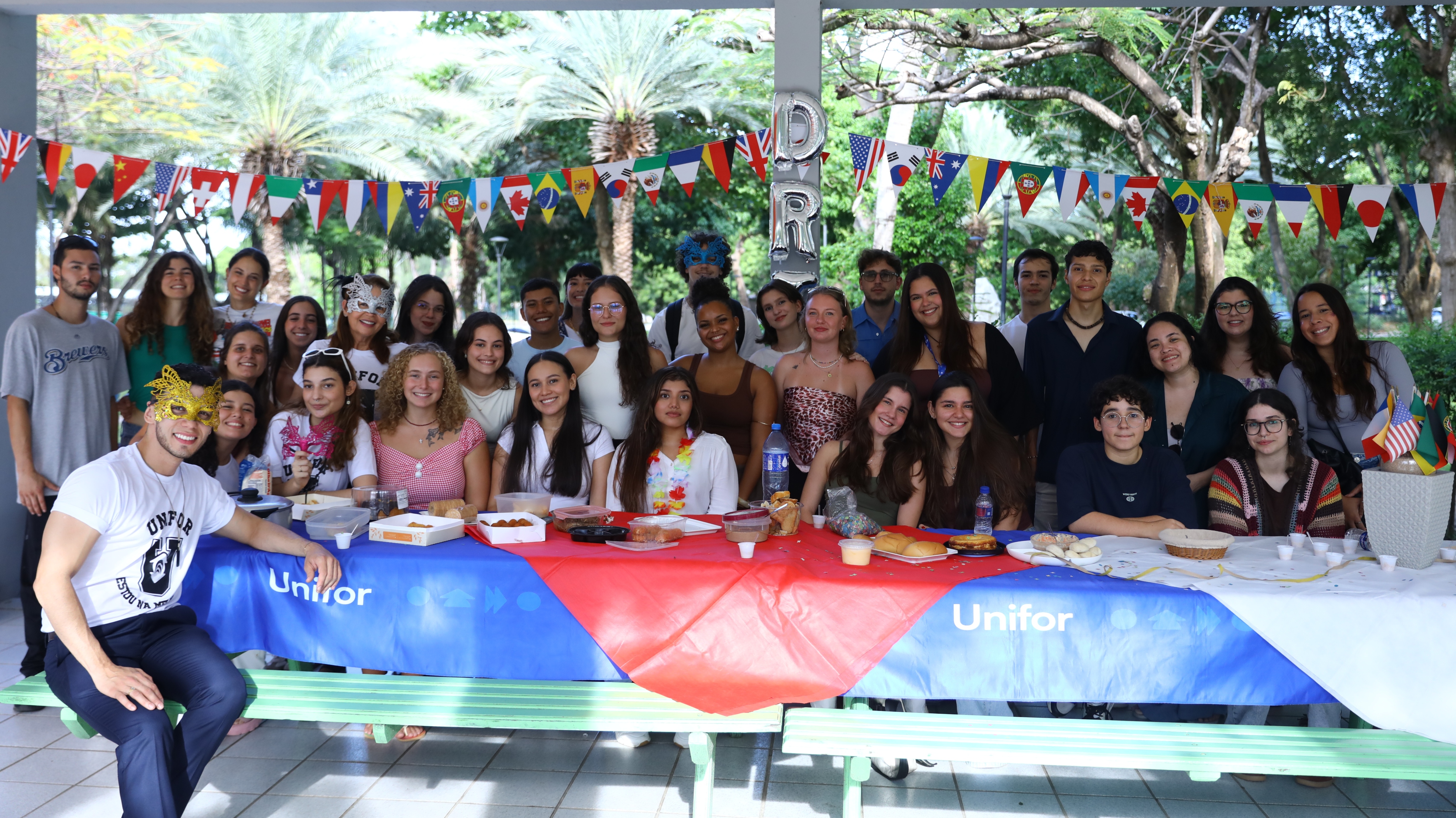 Os alunos internacionais são acompanhados por seus respectivos buddies, que são estudantes da Unifor responsáveis por auxiliar na adaptação dos recém-chegados - Foto: Marjorie Zaranza