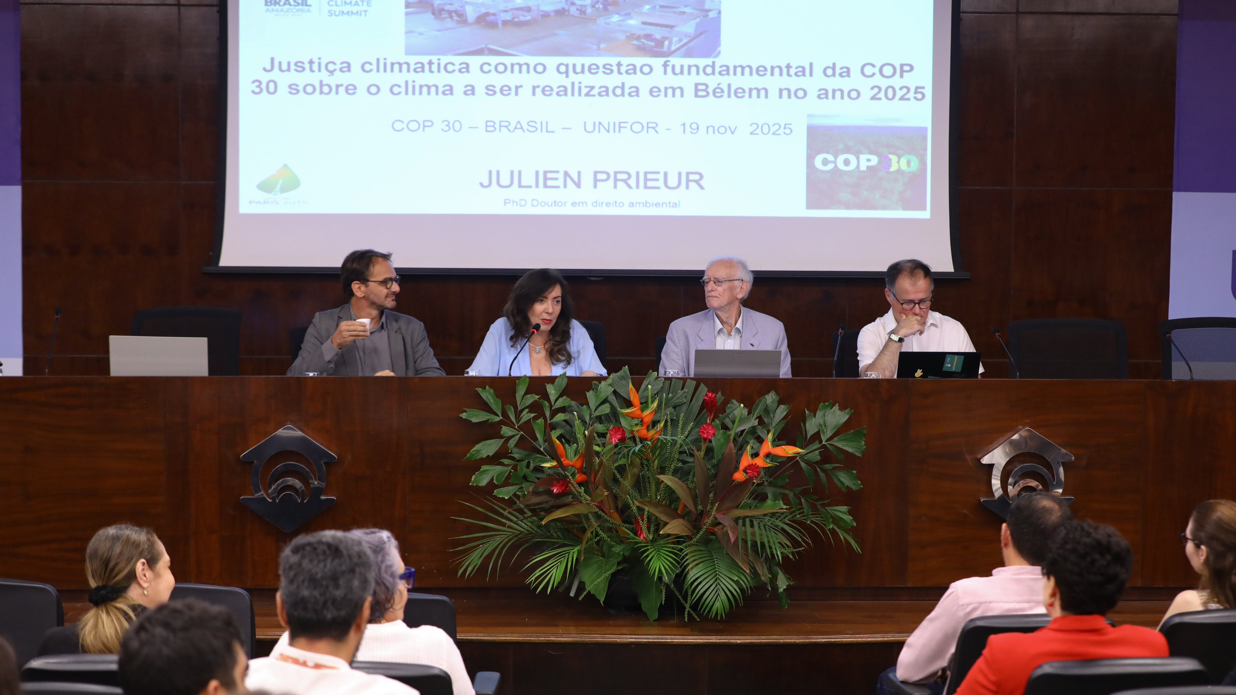 A palestra aconteceu no Auditório da Biblioteca da Unifor. Foto: Vitor Moura