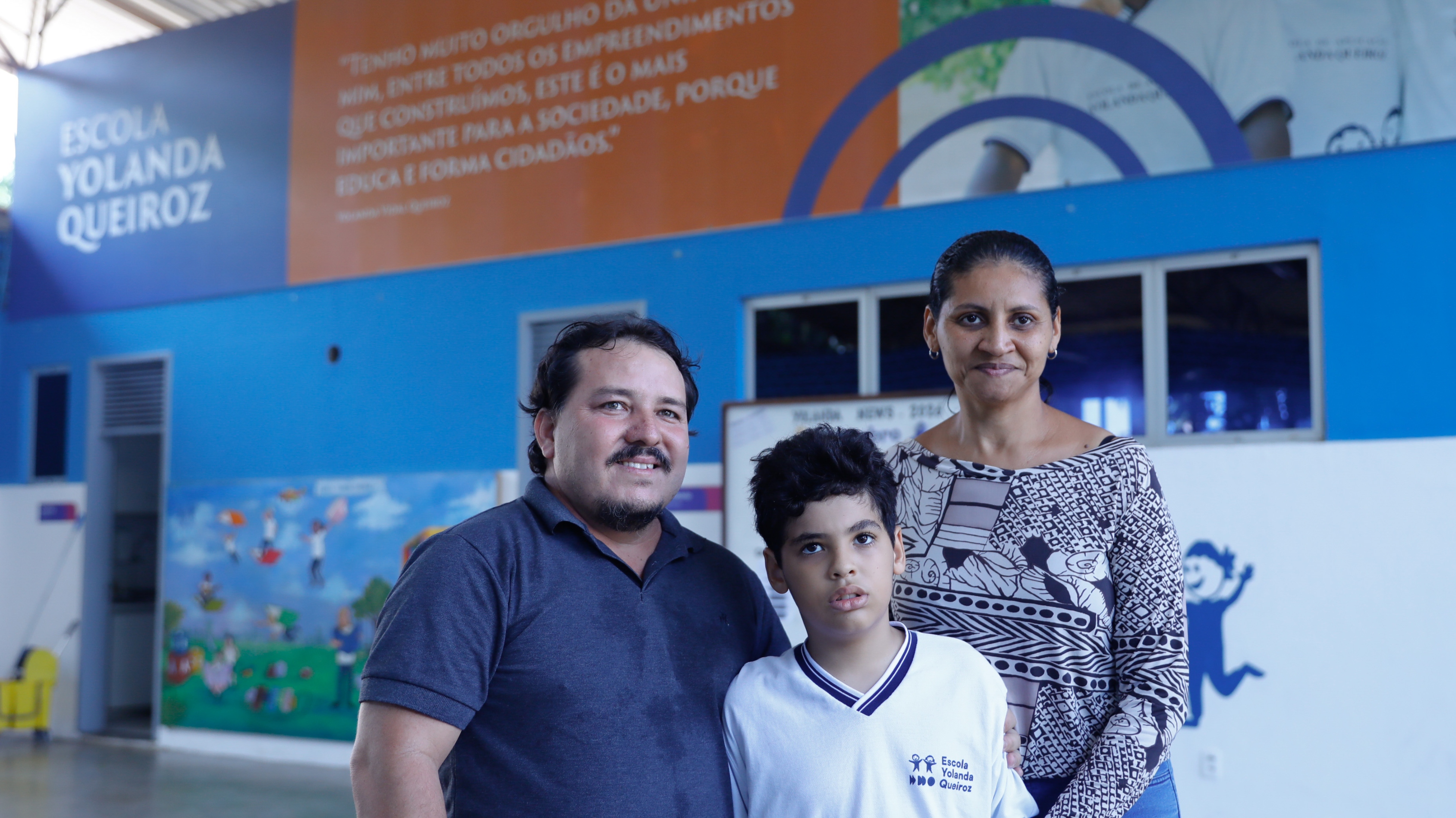 Cláudio Rodrigues e Solange Almeida, pais de Solano, aluno neurodivergente da Escola Yolanda Queiroz - Foto: Marjorie Zaranza
