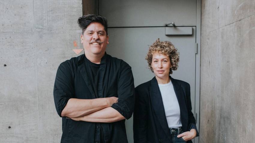 Ricardo Lozano e Joanna Ruiz Galindo, referências na promoção, valorização e difusão do design no México - Foto: divulgação