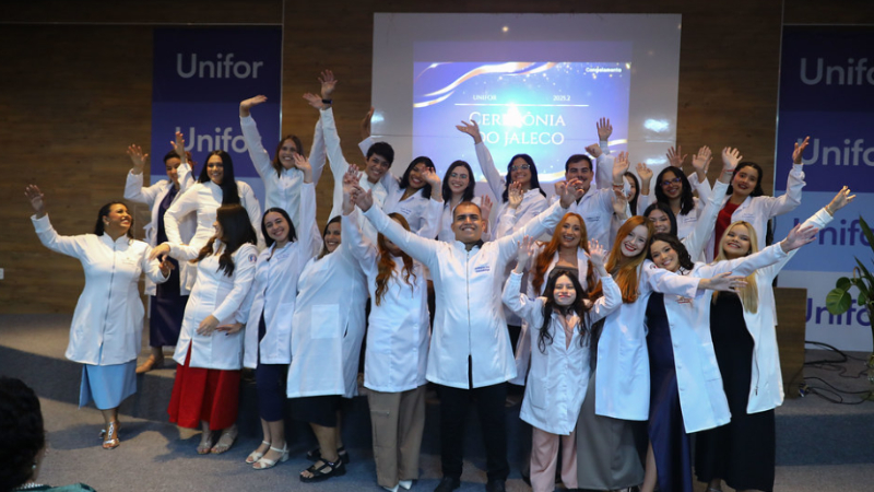 A Cerimônia do Jaleco marca um momento de compromisso dos estudantes de Fonoaudiologia com a profissão e com os princípios que norteiam sua formação acadêmica (Foto: Marjorie Zaranza)