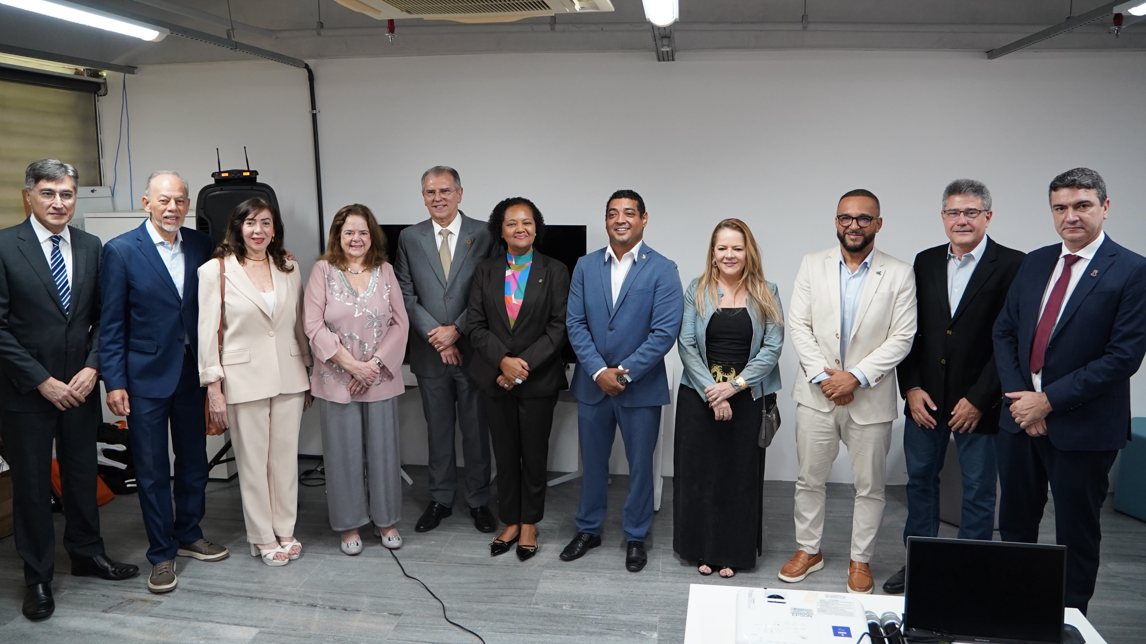 O momento aconteceu na sede do Governo do Ceará, em Fortaleza - Foto: Ascom Secitece