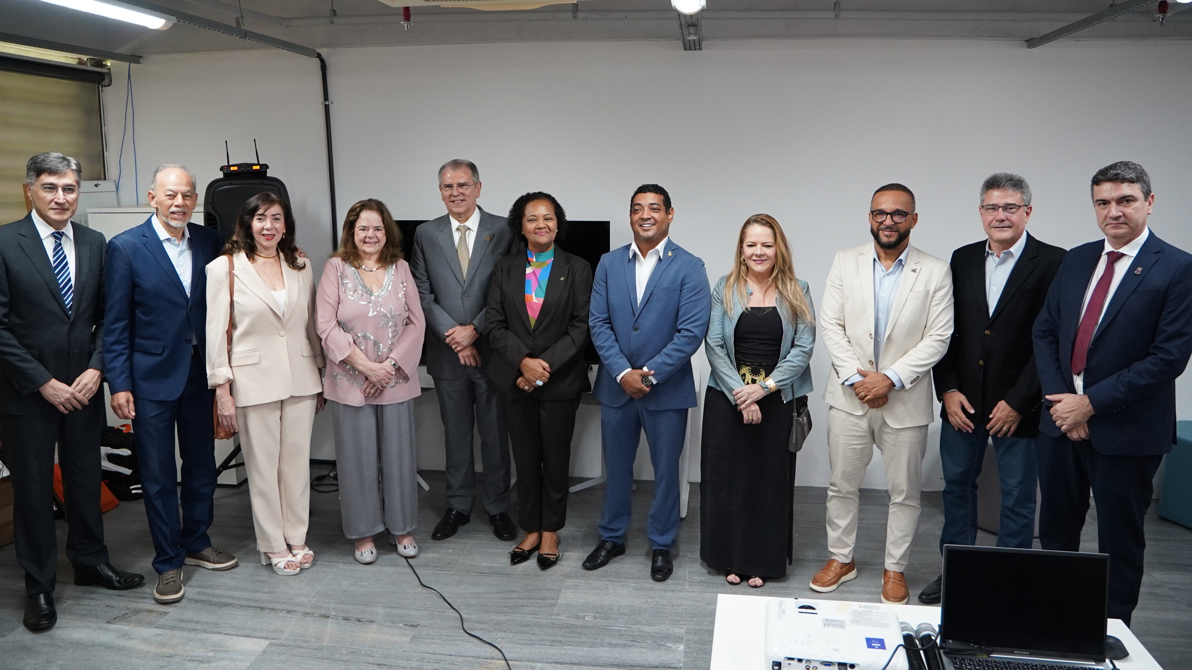 O momento aconteceu na sede do Governo do Ceará, em Fortaleza - Foto: Ascom Secitece