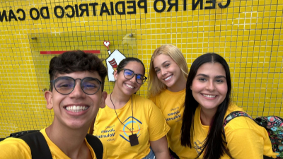 Membros do Jovem Voluntário durante ações do projeto (Foto: Divulgação)