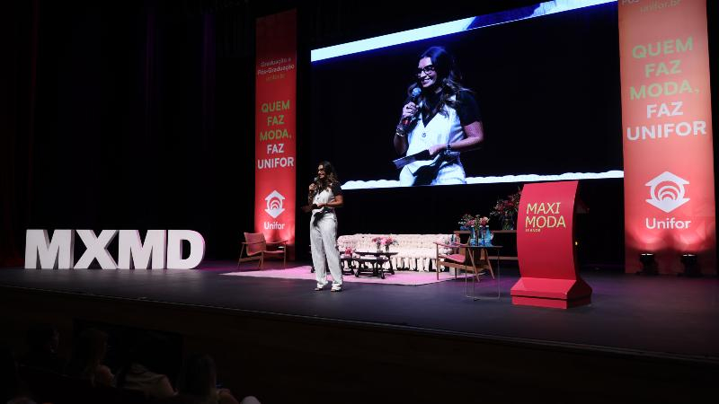Em vez do consumo acelerado, o evento destaca o olhar editorial como ferramenta de leitura do mundo e de construção de valor na moda e na comunicação (Foto: Ares Soares)