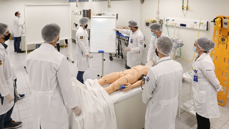 Aula prática do curso de Medicina da Unifor, um dos que integram a área avaliada (Foto: Ares Soares)