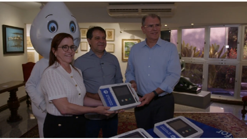 Marcelly Feitosa e Ana Beatriz Casseb apresentam a edição do telejornal (Foto: Priscilla Sousa)