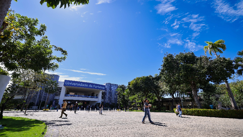 A rematrícula poderá ser realizada virtualmente por meio do Unifor Online ou do aplicativo Unifor Mobile