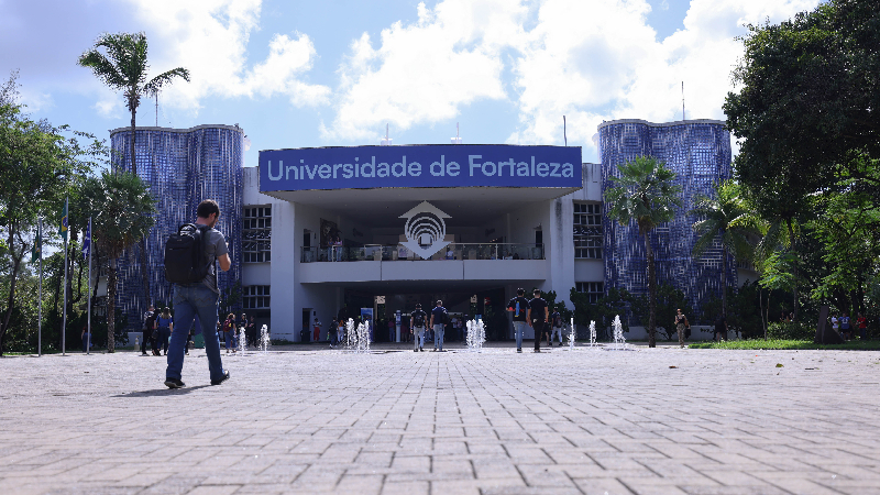 Entre as coberturas oferecidas pelo Seguro Educacional está o pagamento integral de até seis mensalidades em caso de desemprego do responsável financeiro. (Foto: Ares Soares)