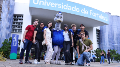 Durante a realização do exame, os familiares dos estudantes foram recepcionados e participaram de uma acolhida no auditório da Biblioteca Central. (Foto: Ares Soares)