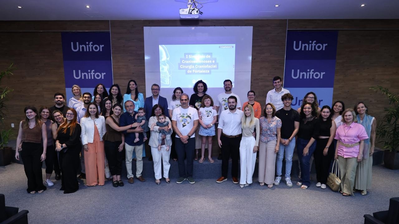 Profissionais e famílias se reuniram com o intuito de debater a cranioestenose. Foto: Ares Soares