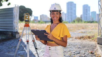 O curso oferece formação ampla, laboratórios de ponta e oportunidades internacionais (Foto: Ares Soares)