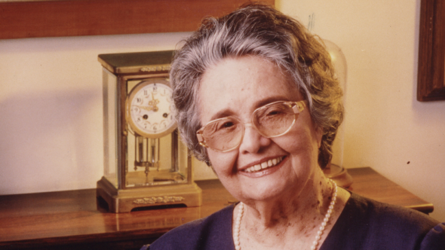 Rachel de Queiroz foi a primeira mulher a ingressar na Academia Brasileira de Letras. Foto: Reprodução