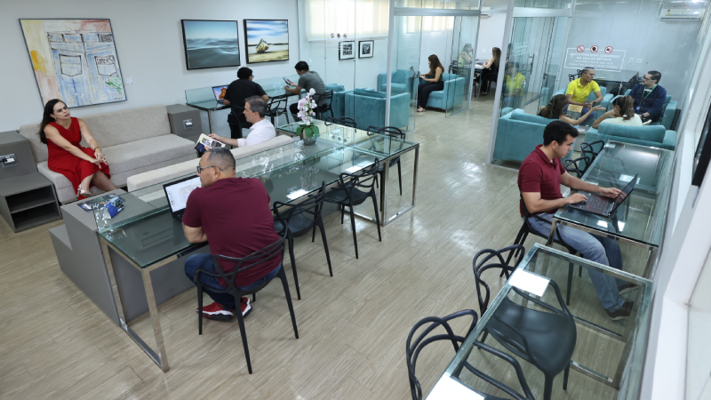 Espaço moderno e acolhedor amplia o suporte acadêmico aos estudantes da Pós-Graduação (Foto: Ares Soares)