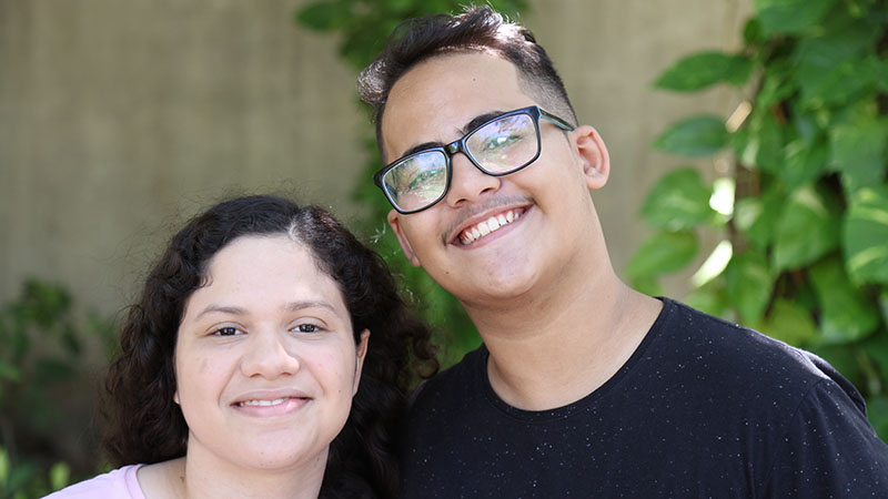 Bruna Crisóstomo da Silva e Asley Nascimento. Foto: Unifor.