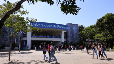 Em 2024, o programa em parceria com o Cebas já concedeu mais de quatro mil bolsas filantrópicas em diversos cursos de graduação da Universidade de Fortaleza (Foto: Ares Soares)