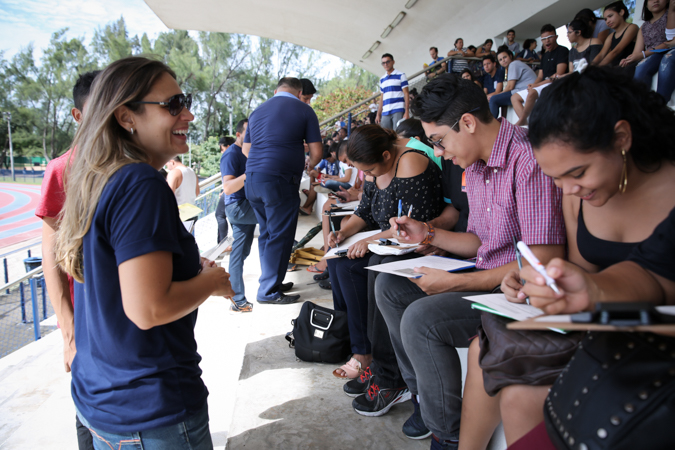 As inscrições são presenciais no estacionamento do bloco da Odontologia, localizado na Avenida Valmir Pontes (Foto: Ares Soares)