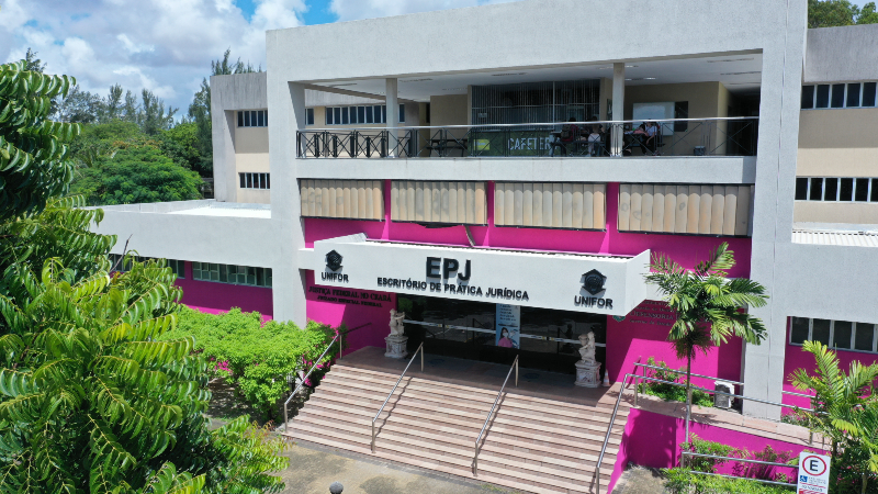 Na Unifor, o curso de Direito une teoria e prática com foco em responsabilidade social e inovação (Foto: Ares Soares)