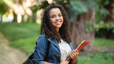 Programa oferece bolsas para três semanas de imersão cultural e acadêmica na Universidad de Salamanca, na Espanha (Foto: Getty Images)