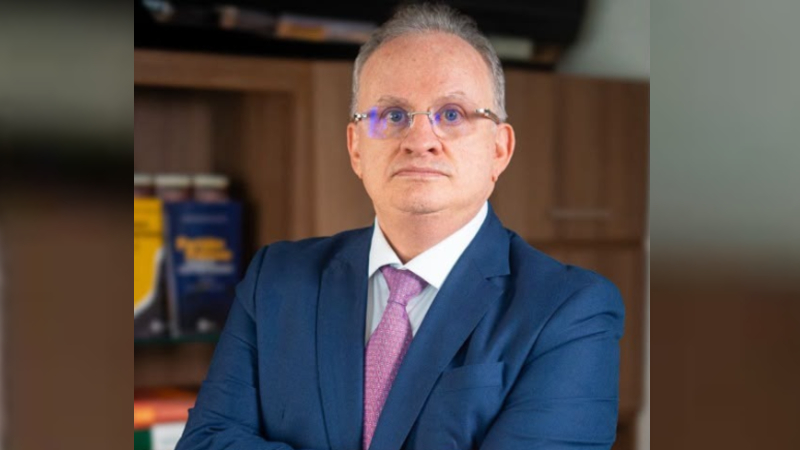Doutor em Direito Constitucional e Teoria Política, Fernandes Neto é advogado eleitoral e docente da Especialização em Direito e Processo Eleitoral da Unifor (Foto: Arquivo pessoal)