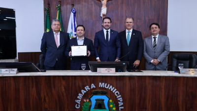 Além da homenagem na Câmara da Municipal de Fortaleza, o centenário de Edson Queiroz foi também celebrado em solenidades no Congresso Nacional e na Assembleia Legislativa do Estado do Ceará (Foto: Ares Soares)