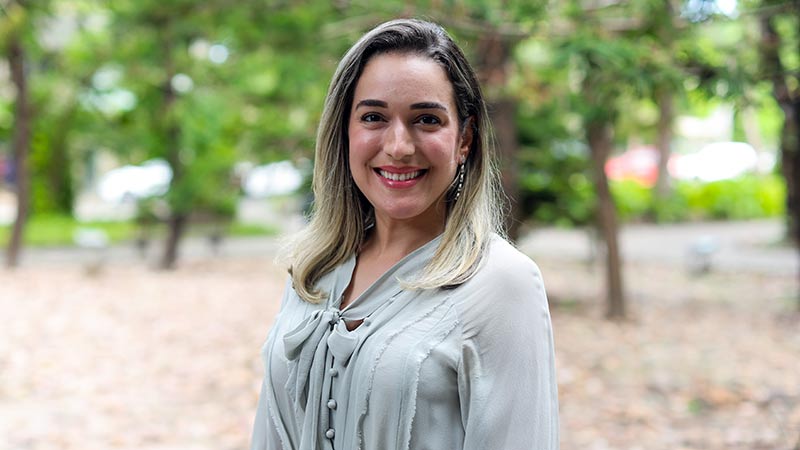 Larissa Alencar Macedo é formada em Direito pela Unifor (Foto: Ares Soares)