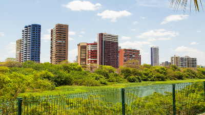O licenciamento ambiental garante que atividades potencialmente poluidoras avancem de forma responsável (Foto: Getty images)