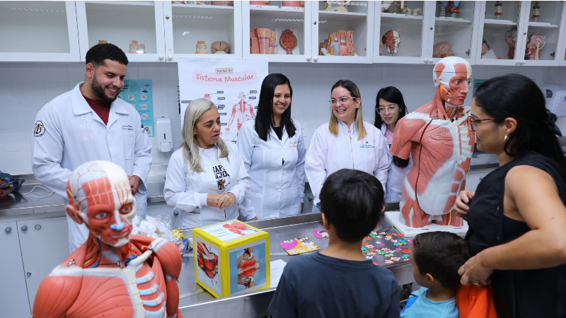 A iniciativa teve como foco principal tornar o estudo do corpo humano acessível, especialmente para o público infantil (Foto: Ares Soares)