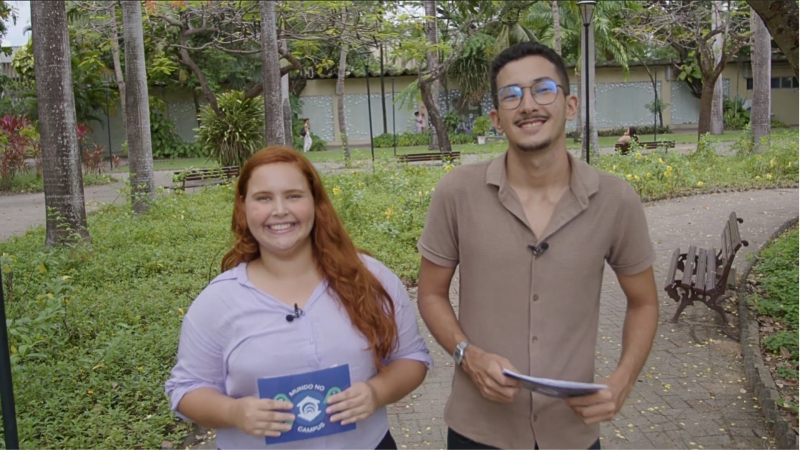 Vanessa Ádrian e Neto Ferreira, estudantes do curso de Jornalismo da Unifor, apresentam a edição dessa semana (Foto: Weffiston Brasil)