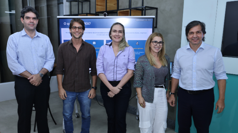 Lançamento do Nupex-Azul ocorreu na Semana do Meio Ambiente e reuniu representantes da Unifor, Adece e Ademfor (Foto: Ares Soares)