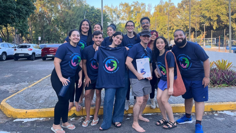 Ao final do semestre, os integrantes do projeto recebem certificado de 50 horas de atividade voluntária (Foto: Divulgação)