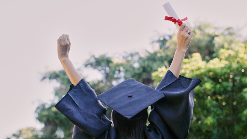 O Programa visa fortalecer o crescimento acadêmico e profissional dos alunos com bom desempenho, distribuindo bolsas de apoio financeiro (Foto: Getty Images)