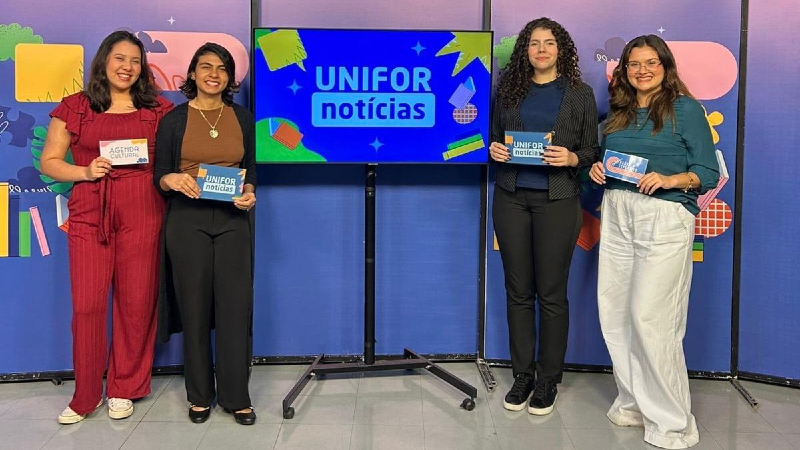 Ana Beatriz Casseb, Kaylane Garcia, Luanna Moura e Marcelly Feitosa são as apresentadoras desta edição do Unifor Notícias (Foto: Divulgação/TV Unifor))