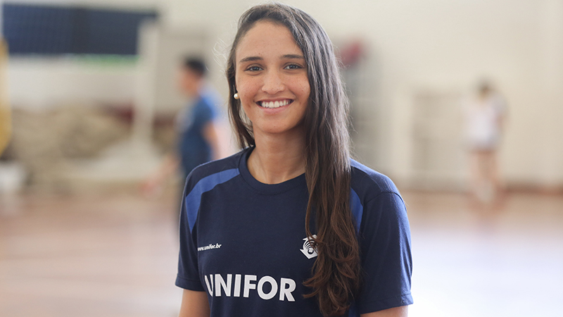 Verena Figueira de Oliveira integra a Seleção Brasileira de Voleibol Universitário. Foto: Ares Soares.