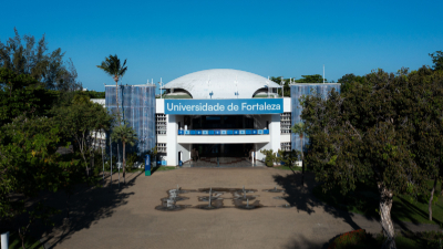 Alguns serviços da Unifor continuam em funcionamento com horários ajustados até o dia 3 de agosto (Foto: Ares Soares)