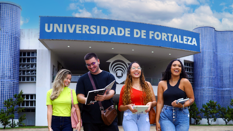 Qual é o melhor turno da faculdade \ Carreira & Sucesso