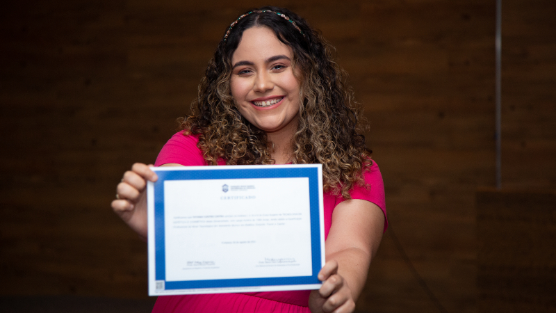 Este semestre, a cerimônia de entrega da certificação parcial aconteceu no dia 13 de setembro, e englobou os cursos de Estética e Cosmética, Marketing e Design de Moda (Foto: Fernanda Sobreira)