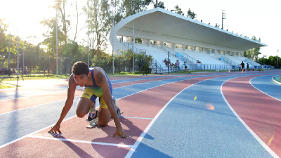 O complexo de esportes da Unifor conta com diversos equipamentos, como o Estádio de Atletismo (Foto: Ares Soares)