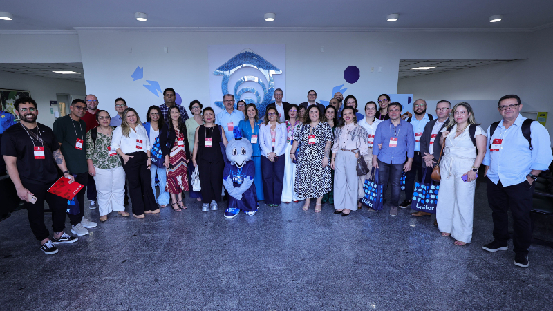 Registro de momento histórico para a educação superior, com convidados da Missão Técnica Nacional do Semesp (Foto: Ares Soares)