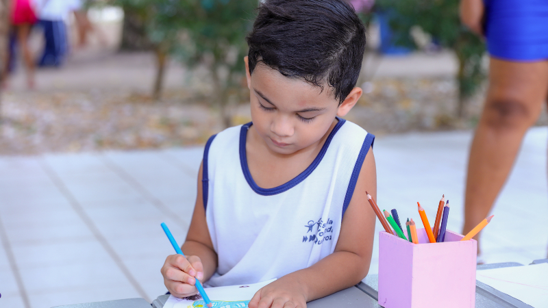 A Escola Yolanda Queiroz proporciona anualmente educação gratuita para cerca de 540 crianças (Foto: Guilherme Daniel)