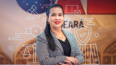 Primeira mulher na presidência da OAB-CE, Christiane Leitão é advogada e mestre em Direito Constitucional pela Unifor (Foto: Danusio Júnior / OAB-CE)