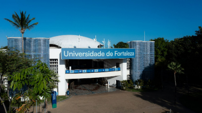 Alguns serviços da Unifor continuam em funcionamento com horários diferenciados até o dia 3 de agosto (Foto: Ares Soares)