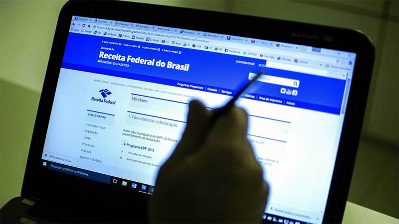 O prazo para entrega da Declaração de Imposto de Renda Pessoa Física 2018 – ano base 2017 – será de 1º de março até 30 de abril (Foto: Agência Brasil)