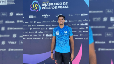 O jovem de 21 anos e sua dupla, Guto Carvalhaes, venceram a disputa pelo terceiro lugar por 2 sets a 1 (Foto: Arquivo Pessoal)