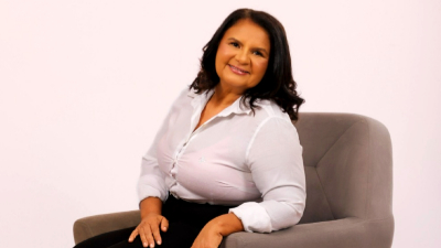 Em 1990, Joselma começou seu negócio em Currais Novos, no Rio Grande do Norte, vendendo picolés caseiros na feira da cidade. Hoje, ela administra uma das maiores indústrias de sorvete do Nordeste (Foto: Divulgação)