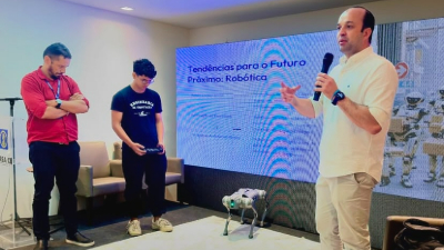 O cão-robô marcou presença no Encontro Nacional de Conselheiros de Ética, que debateu a importância da ética no trabalho, com foco na construção civil e engenharia (Foto: Arquivo pessoal)