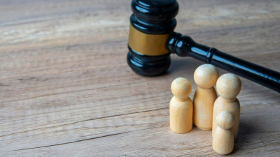 O Cejusc-Unifor viabiliza acordos de pensão alimentícia por meio da conciliação, garantindo soluções rápidas e eficientes para as famílias. (Foto: Getty Images)