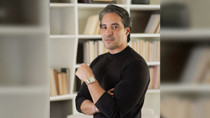 Especialista em Iluminação, Rodrigo é professor dos cursos de Design de Interiores e de Arquitetura e Urbanismo da Unifor (Foto: Roni Vasconcelos)