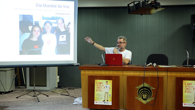 O professor Charleston Palmeira, do curso de Fonoaudiologia da Unifor, é um dos organizadores do seminário em alusão ao Dia Mundial da Voz